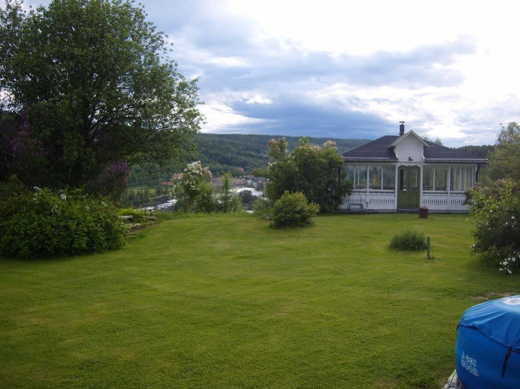 Hotell Restaurang Naemforsen Näsåker Екстериор снимка