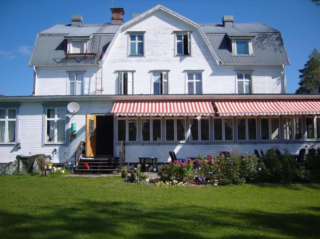 Hotell Restaurang Naemforsen Näsåker Екстериор снимка