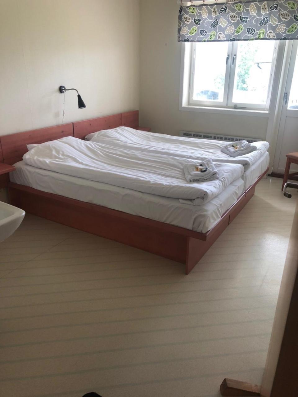 Hotell Restaurang Naemforsen Näsåker Екстериор снимка